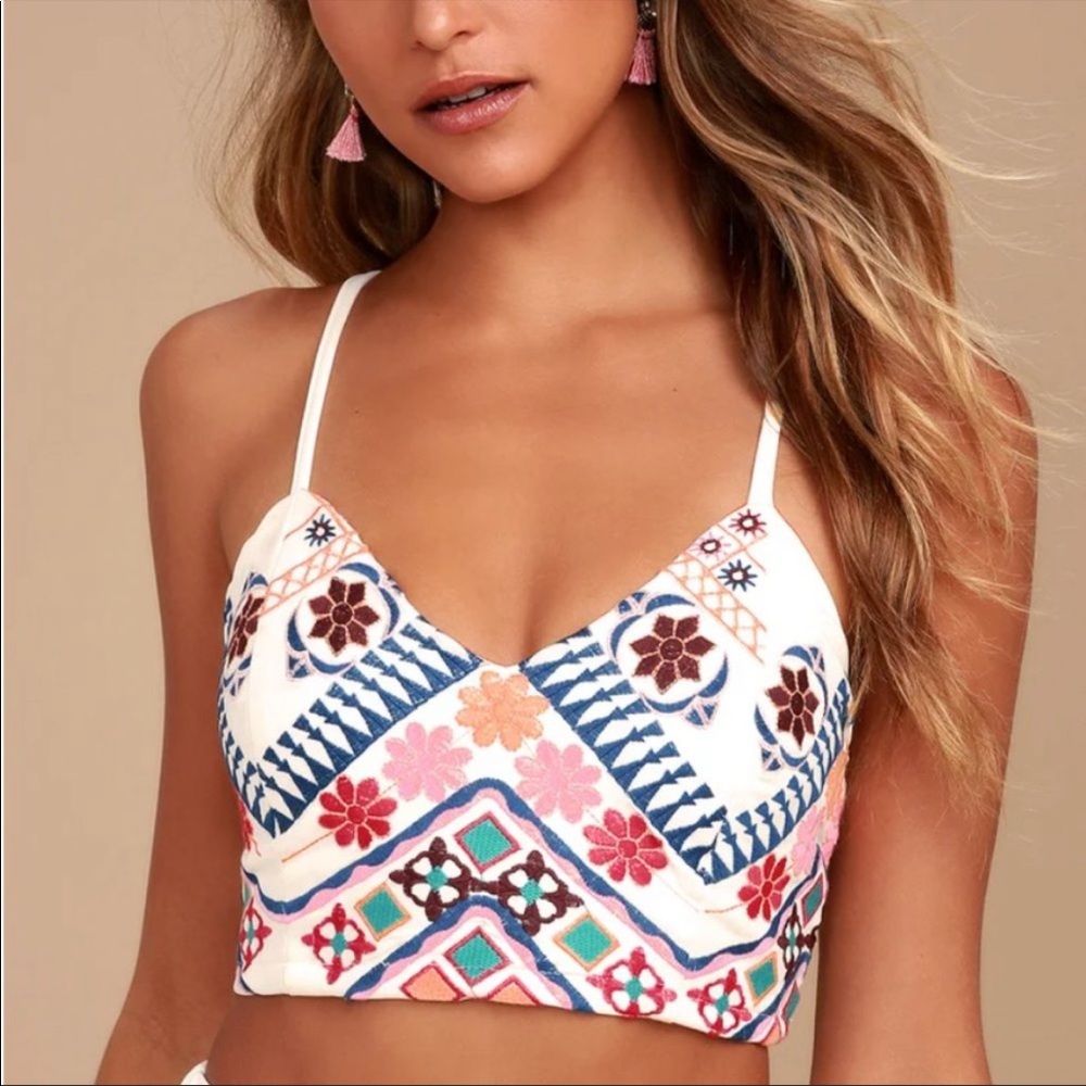 Lulu’s Rhythm is Gonna Get You Embroidered White Set - Picture 3 of 5